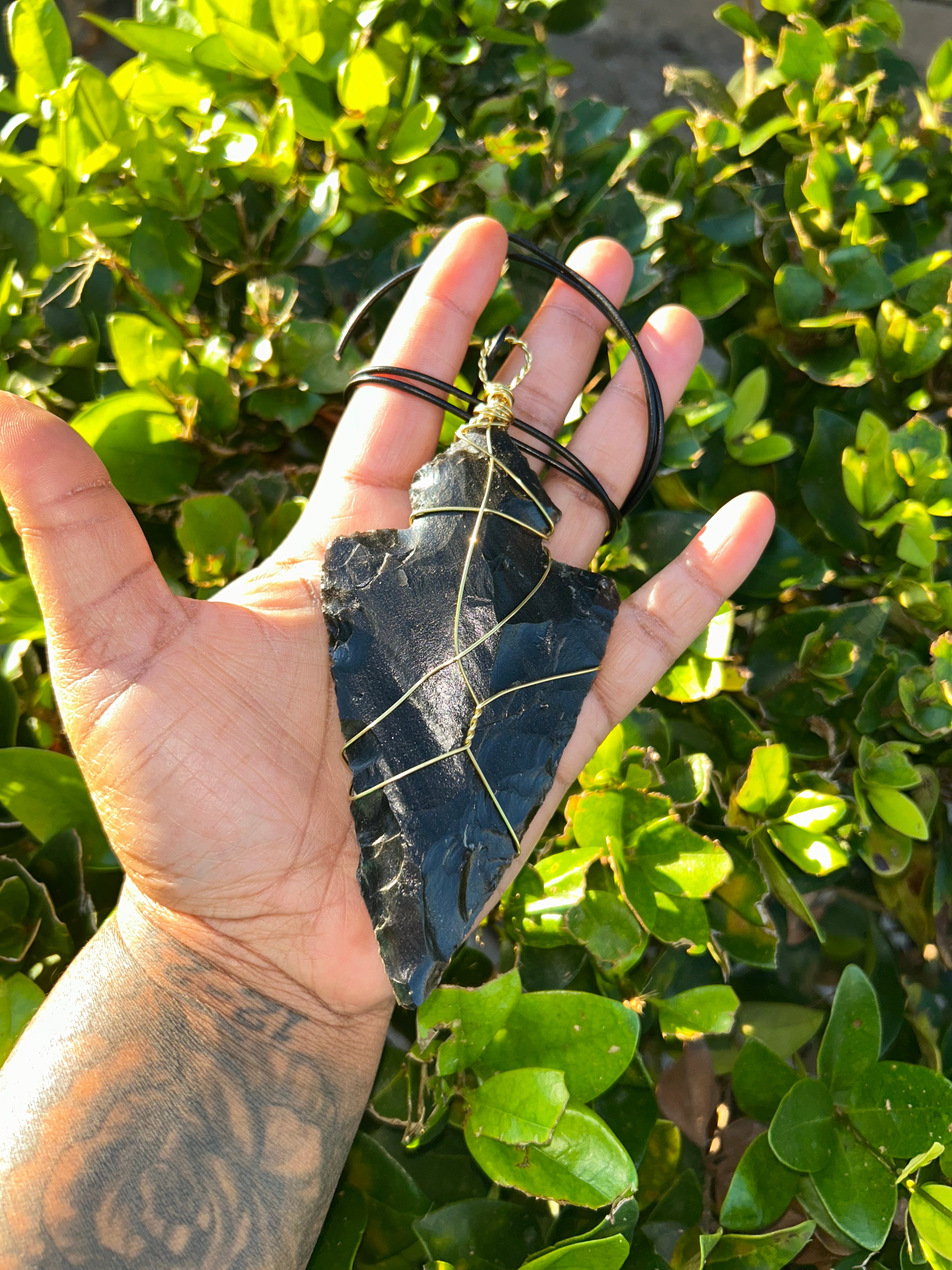 BLACK OBSIDIAN ARROW HEAD